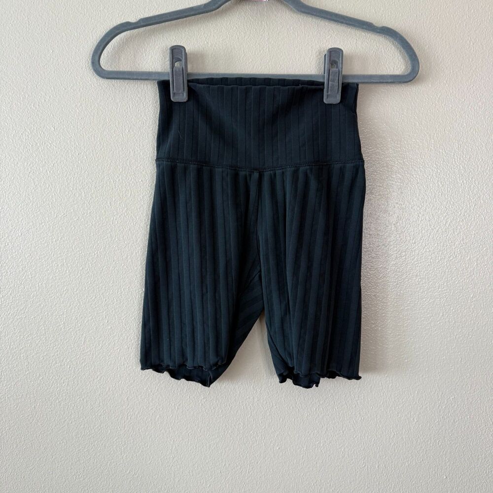 offline aerie Gray Ribbed Lettuce Trim Biker Shorts